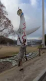 令和から昭和にタイムトラベル!?　大阪・万博公園で撮影した昭和のお姉さんコスプレが「懐かしい」「違和感ない」と好評 | ねとらぼ